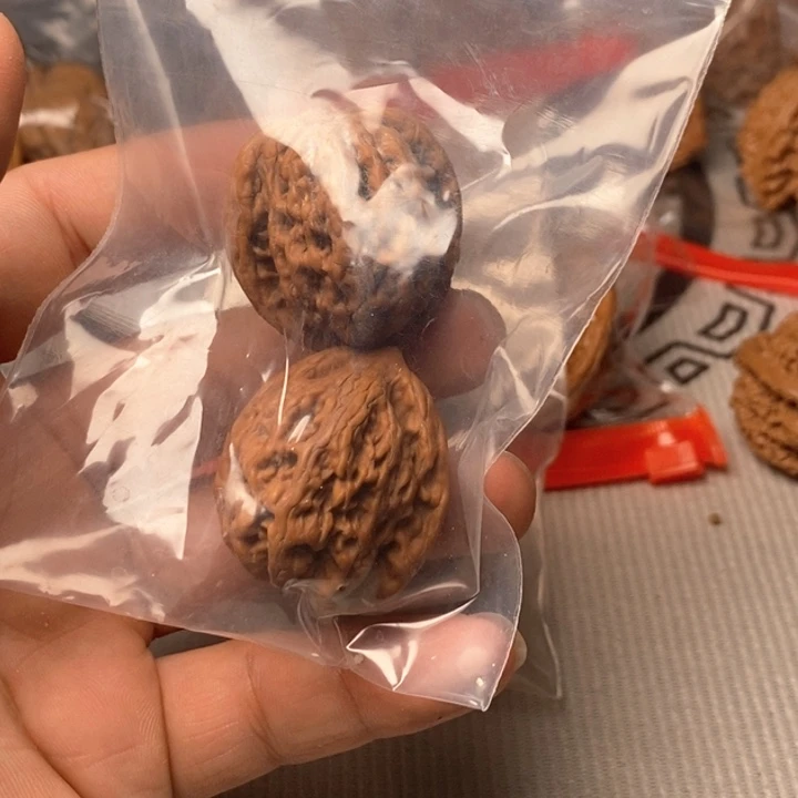 Y****?小虎头一对儿练手对