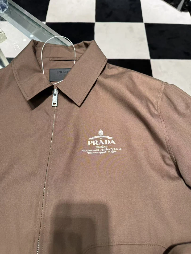 全新未使用 Prada/普拉达 普拉达 卡其色夹克外套