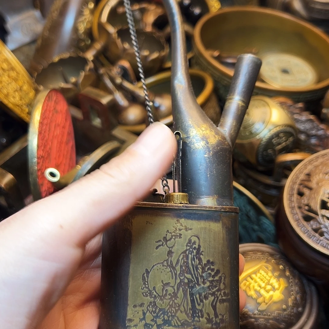 精美铜器工艺品等