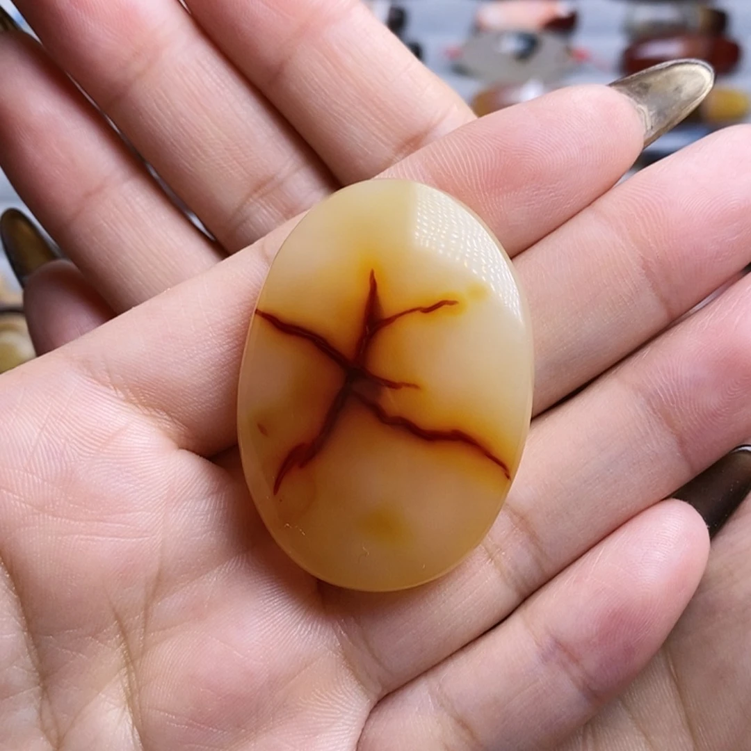 未镶嵌颈饰玛瑙/玉髓