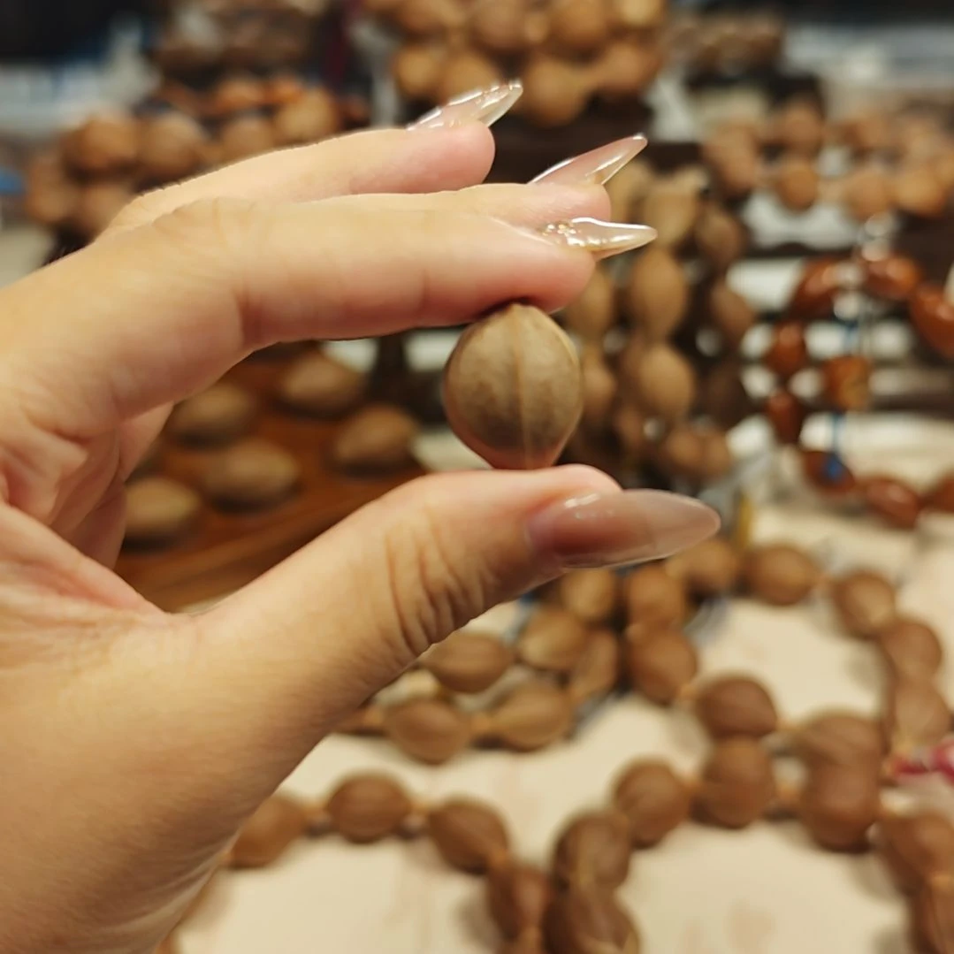 橄榄核手串/手链X*。1623三花加三通定制款。