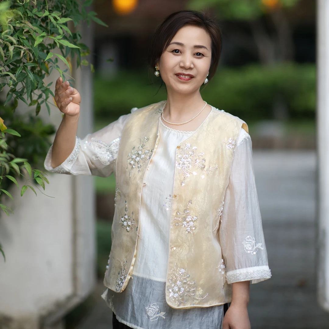 【毛嫂】新中式重工珠珠亮片刺绣薄款马甲夏季文艺520送老婆送妈妈