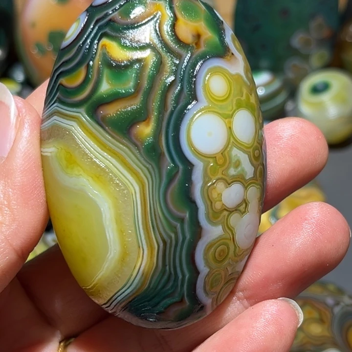 小***豆玛瑙/玉髓未镶嵌颈饰