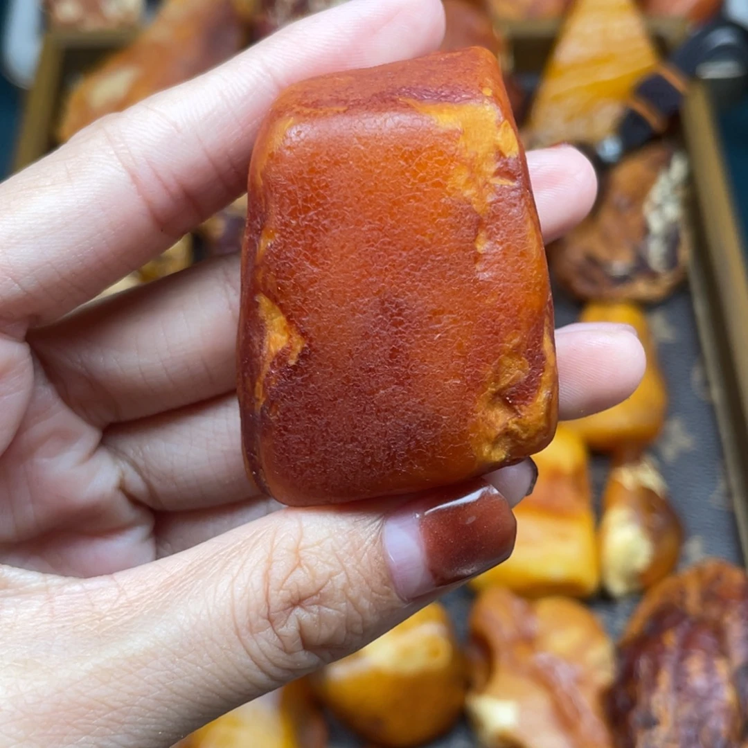 琥珀未镶嵌珠宝奇石