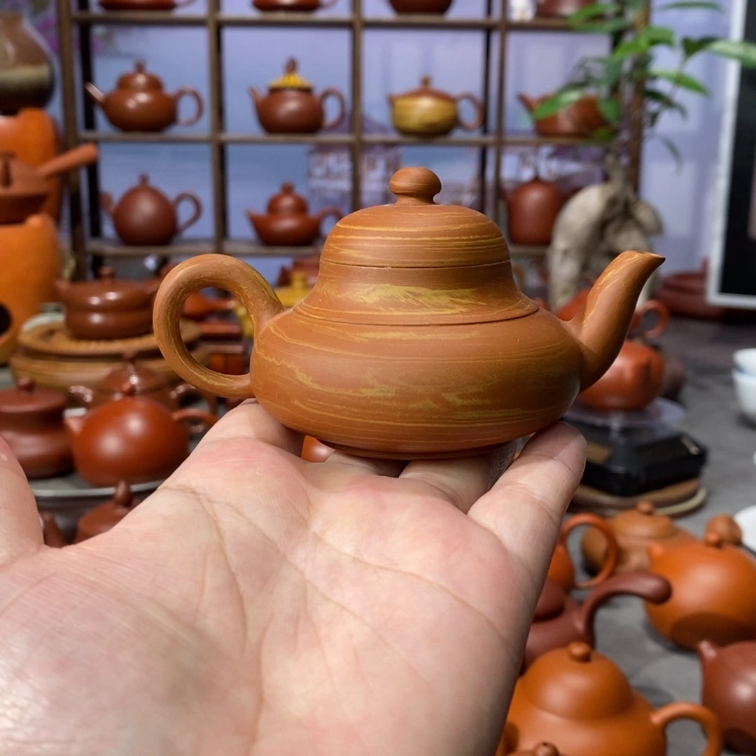 茶壶朱泥余少波鸡蛋黄绞泥梨壶80c