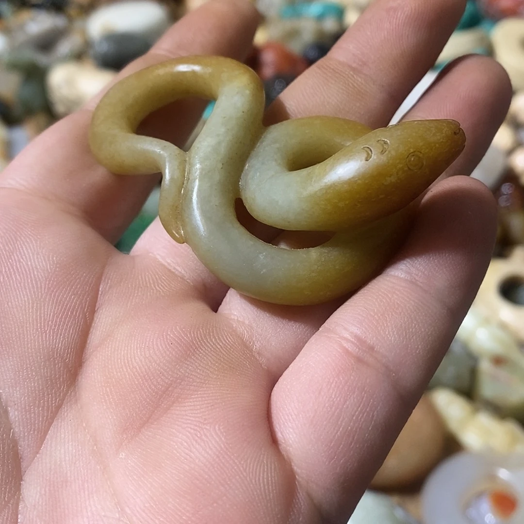 和田玉（糖玉）未镶嵌挂件