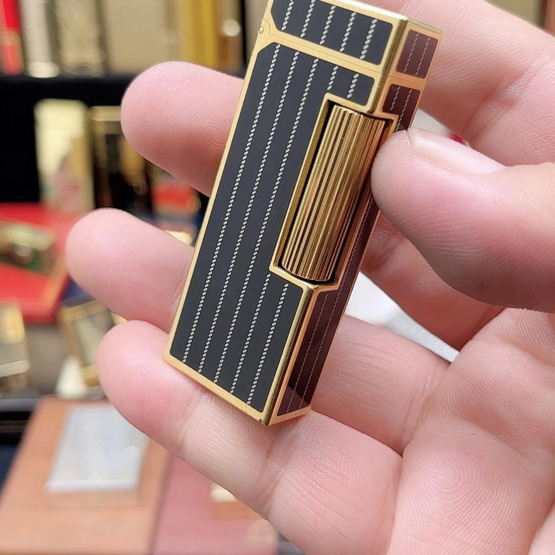 知***张西服款六代登打火机