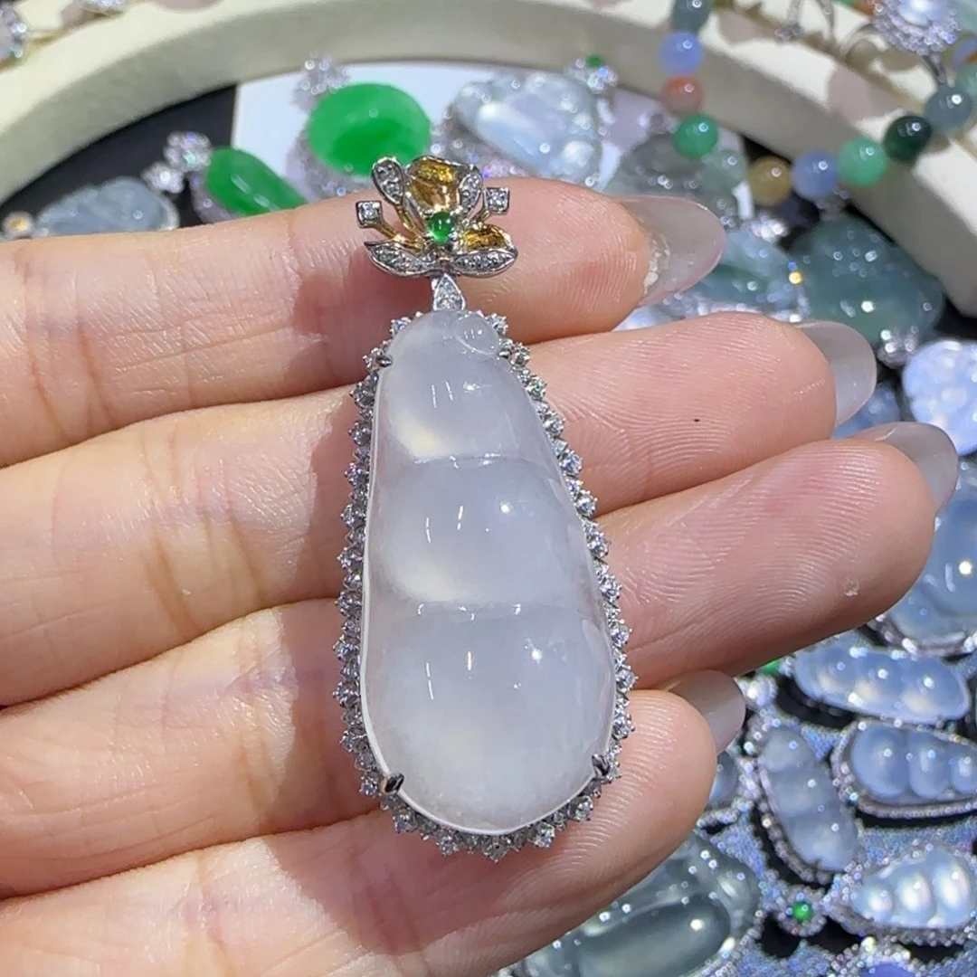 翡翠18K金镶嵌颈饰精品