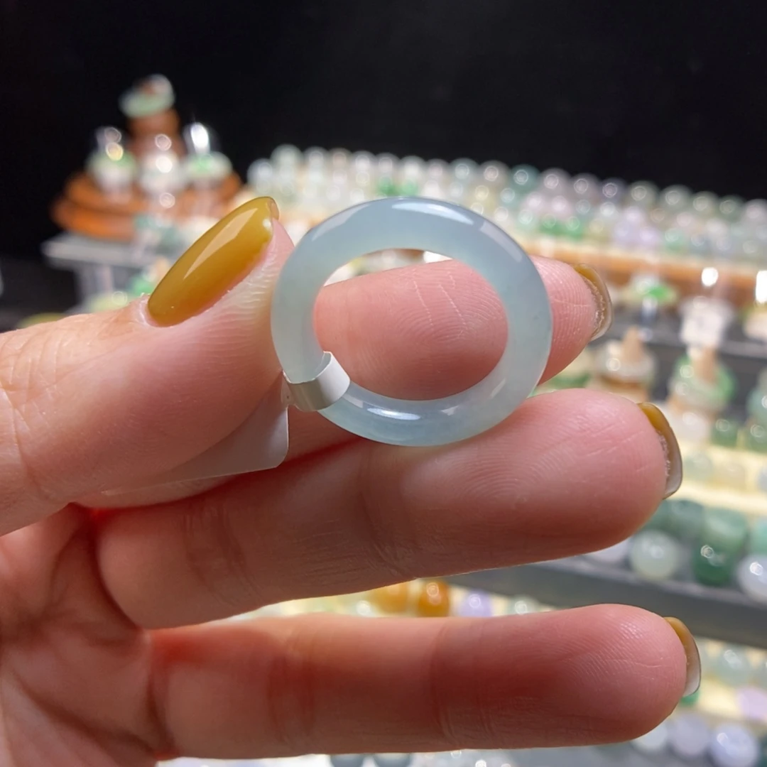 翡翠未镶嵌戒指13号晴蓝