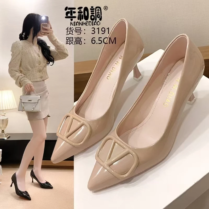 尖头漆皮高跟细跟单鞋女鞋气质浅口时尚通勤春秋裸色性感6.5㎝