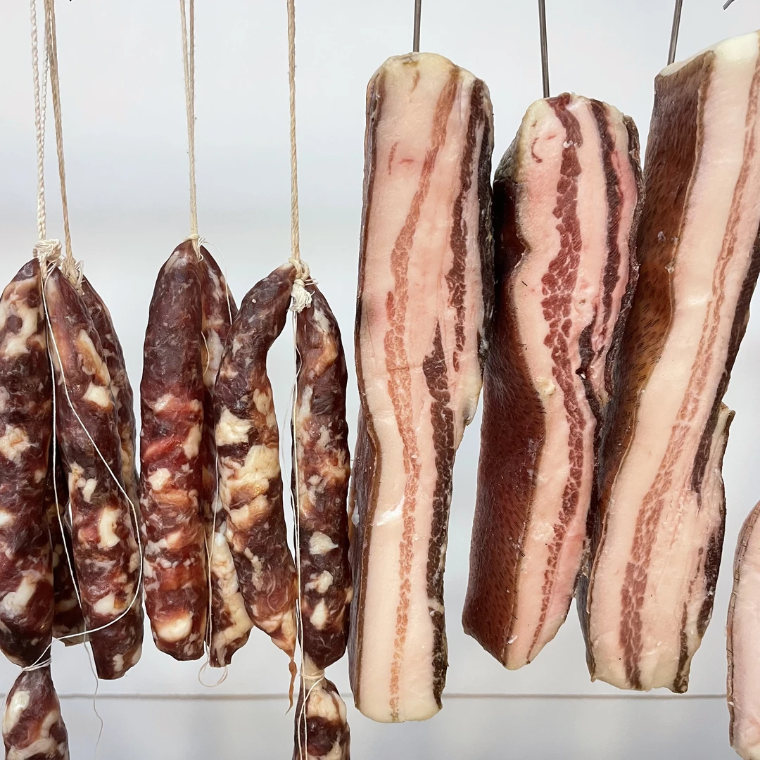 【2斤腊肉+1斤腊肠】再送风干板鸭一只农家干萝卜丝半斤农家腌制