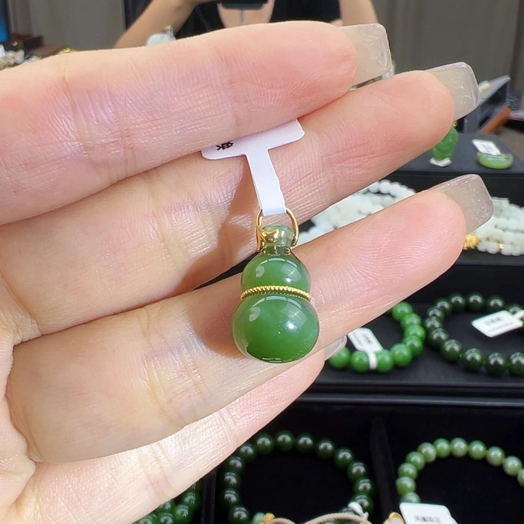 和田玉18K金镶嵌颈饰