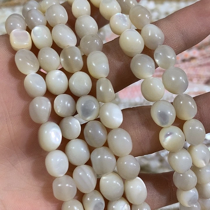 一条8mm白蝶贝随行相思豆