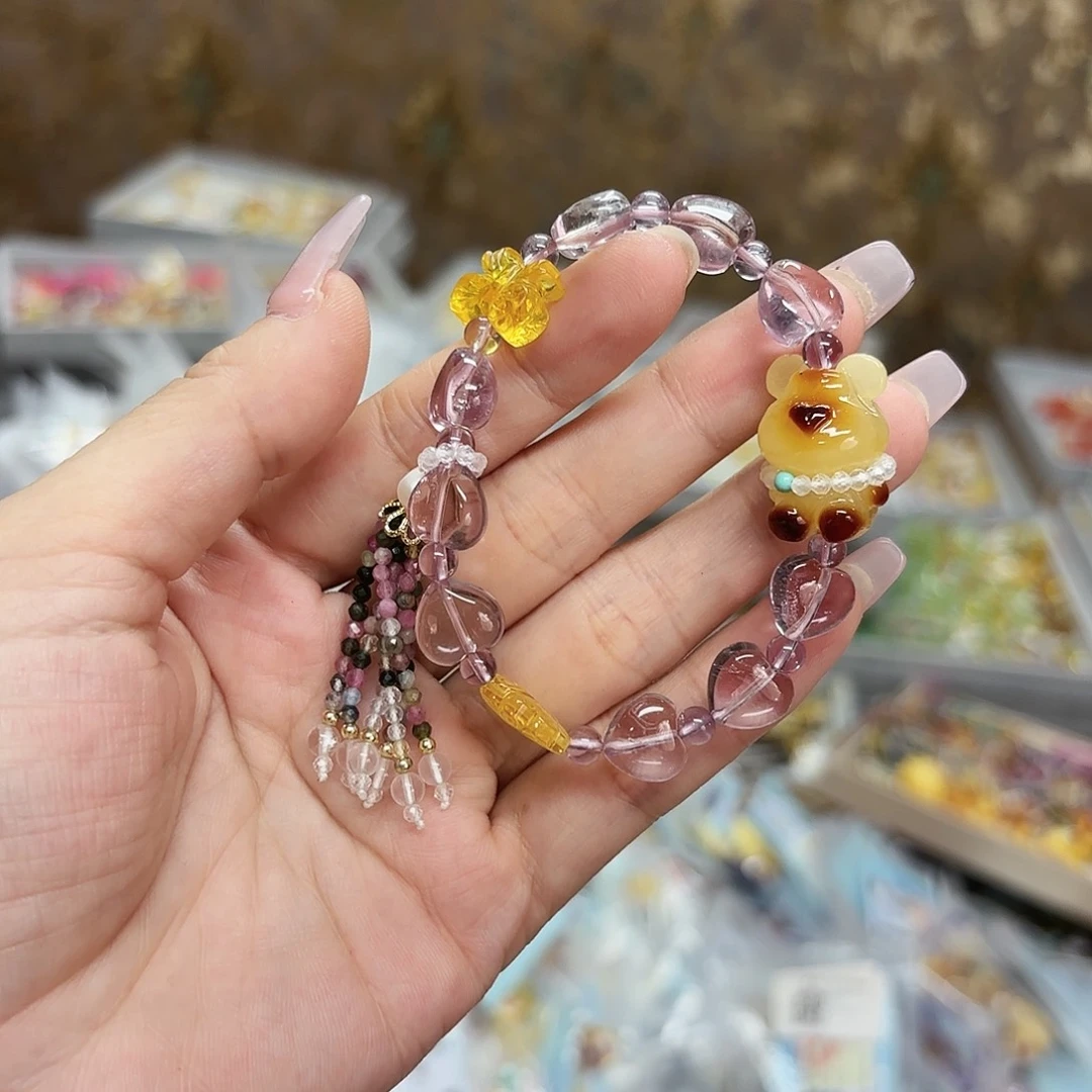 琥珀未镶嵌颈饰琥珀