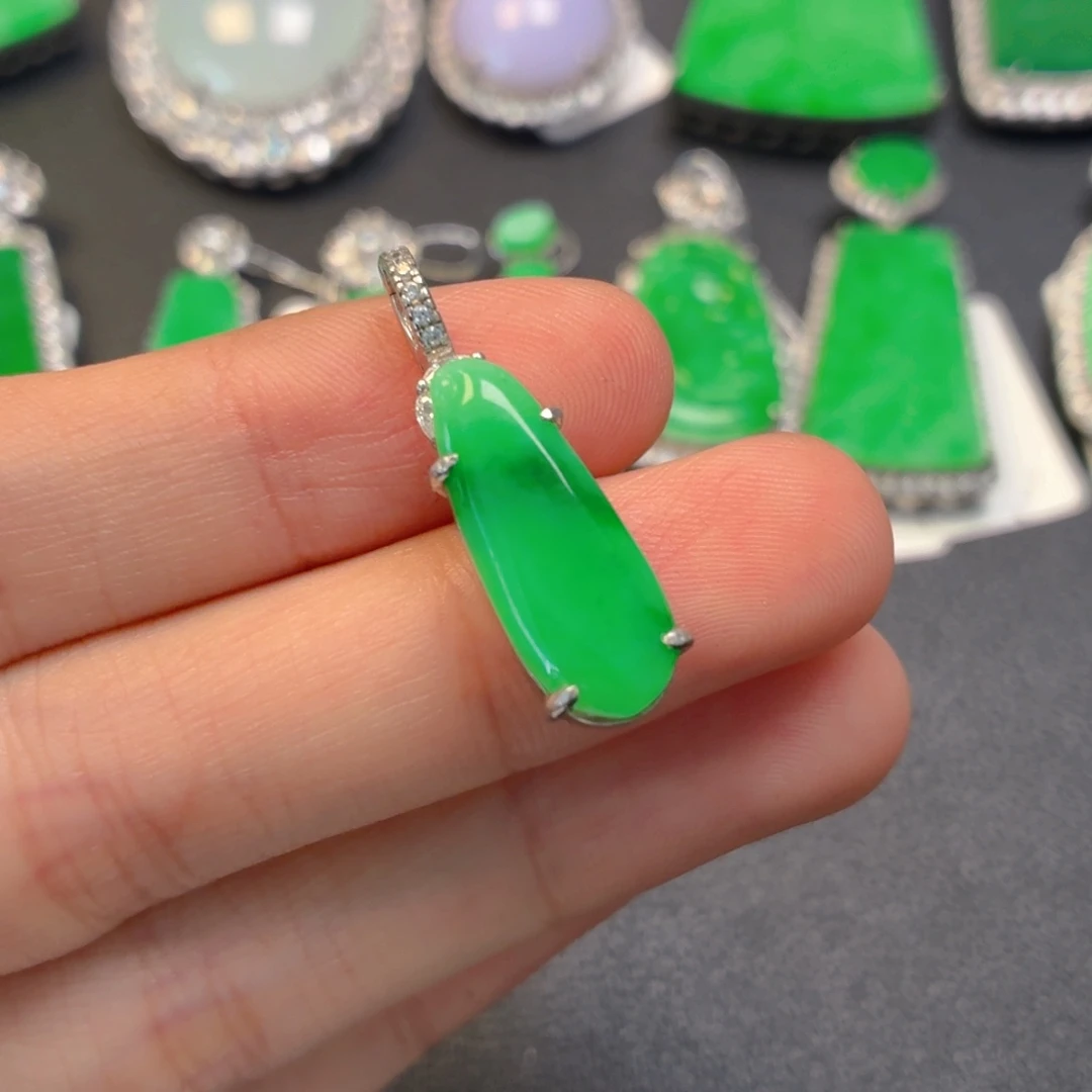 翡翠银S925镶嵌颈饰万能扣