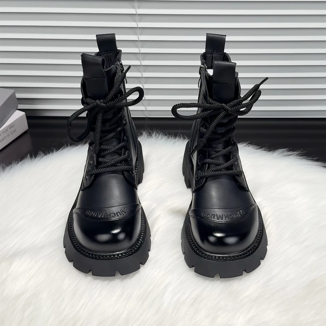 2025年秋冬季超火厚底马丁靴小个子增高鞋英伦风百搭显瘦短筒靴子