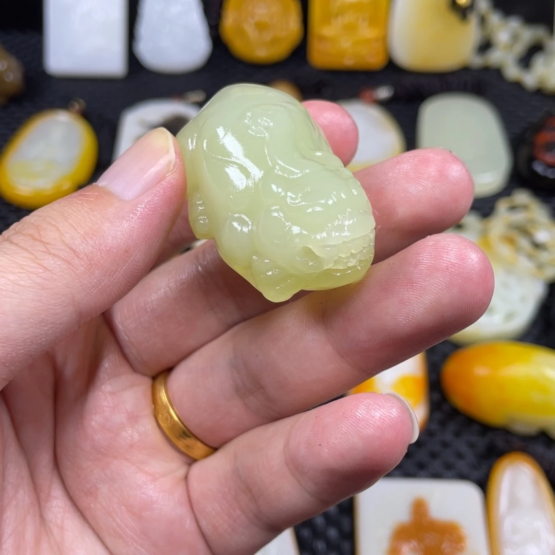 颈饰未镶嵌和田玉