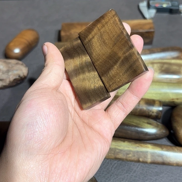 C***阴沉木直播间一物一拍截图