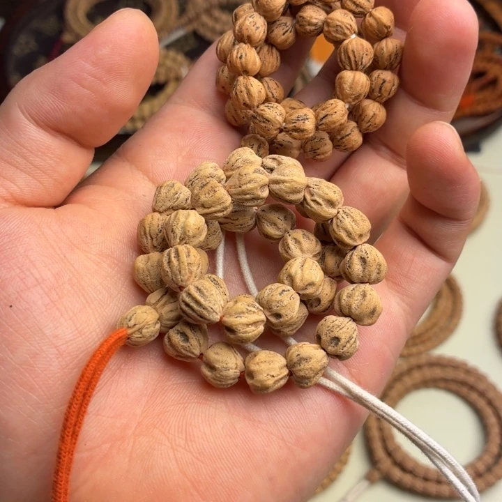 南***山吊坠柏香籽/百香籽原桩手持两条