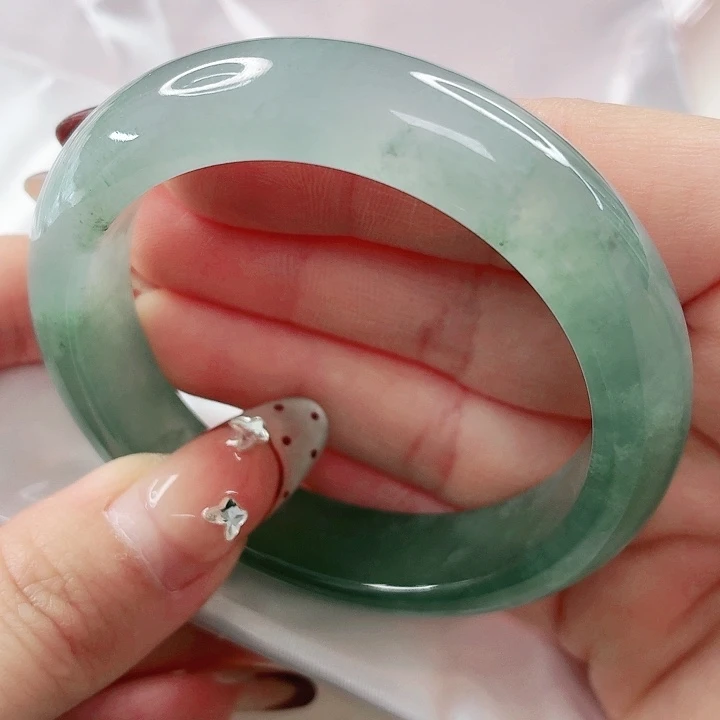 翡翠未镶嵌手镯53.1x604