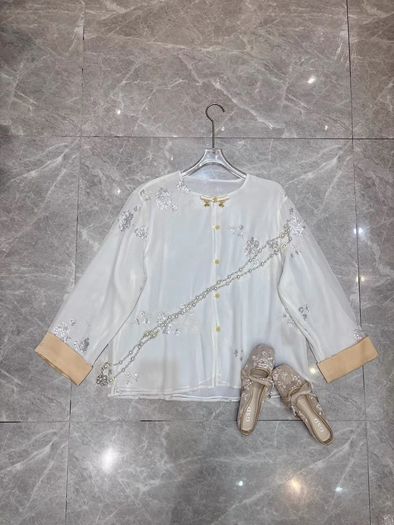 南油朱朱白色亮片打底衬衣329