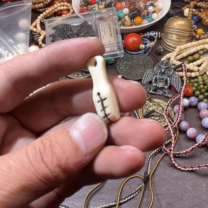 星月菩提吊坠扎****王星月菩提7788