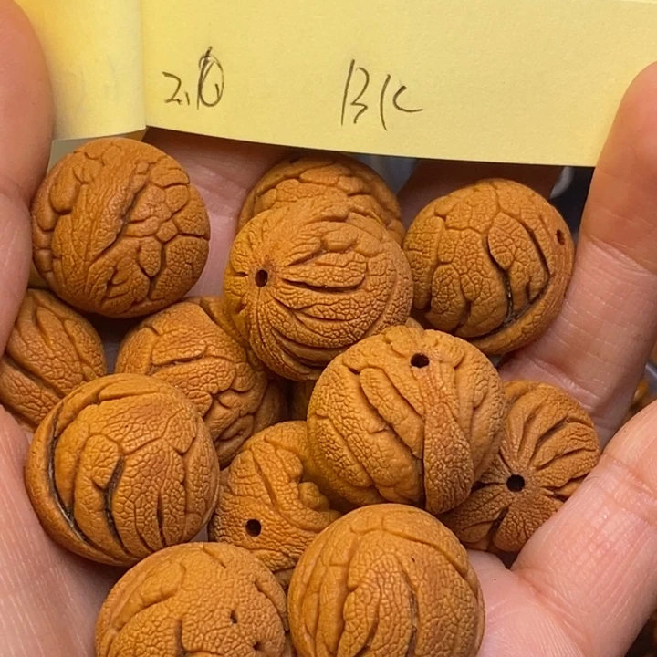 桃核吊坠秦岭龙纹桃核20尺寸