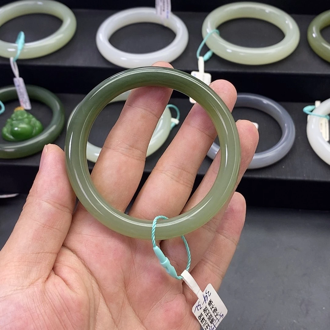 和田玉手镯未镶嵌5657