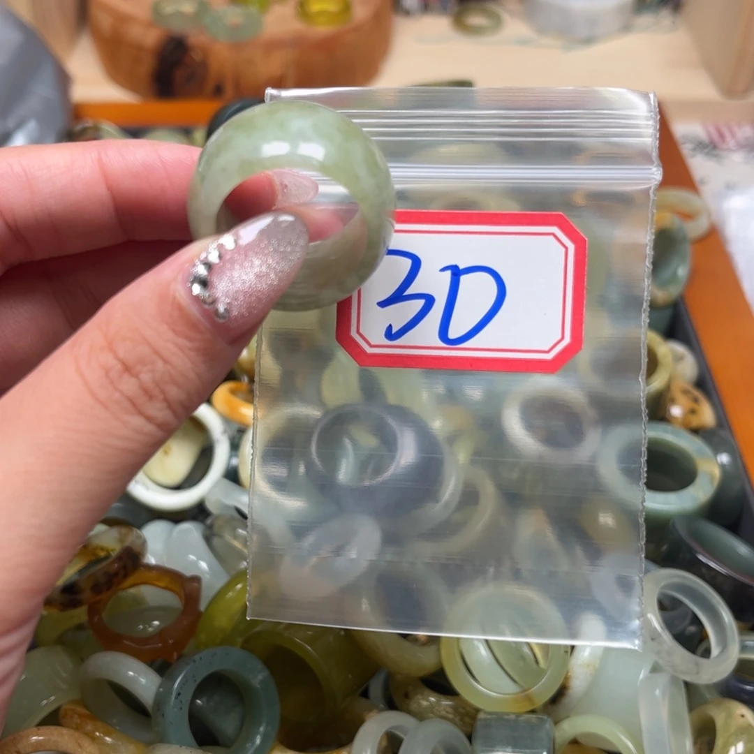 欣***.蛇纹石玉未镶嵌珠宝奇石