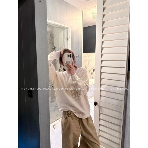 『PEACHZHOU』美式学院风字母印花磨破插肩宽松休闲圆领长袖卫衣