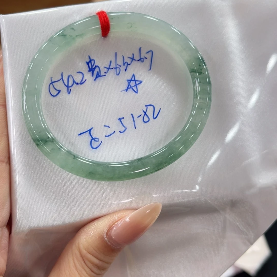 未镶嵌手镯翡翠翡翠