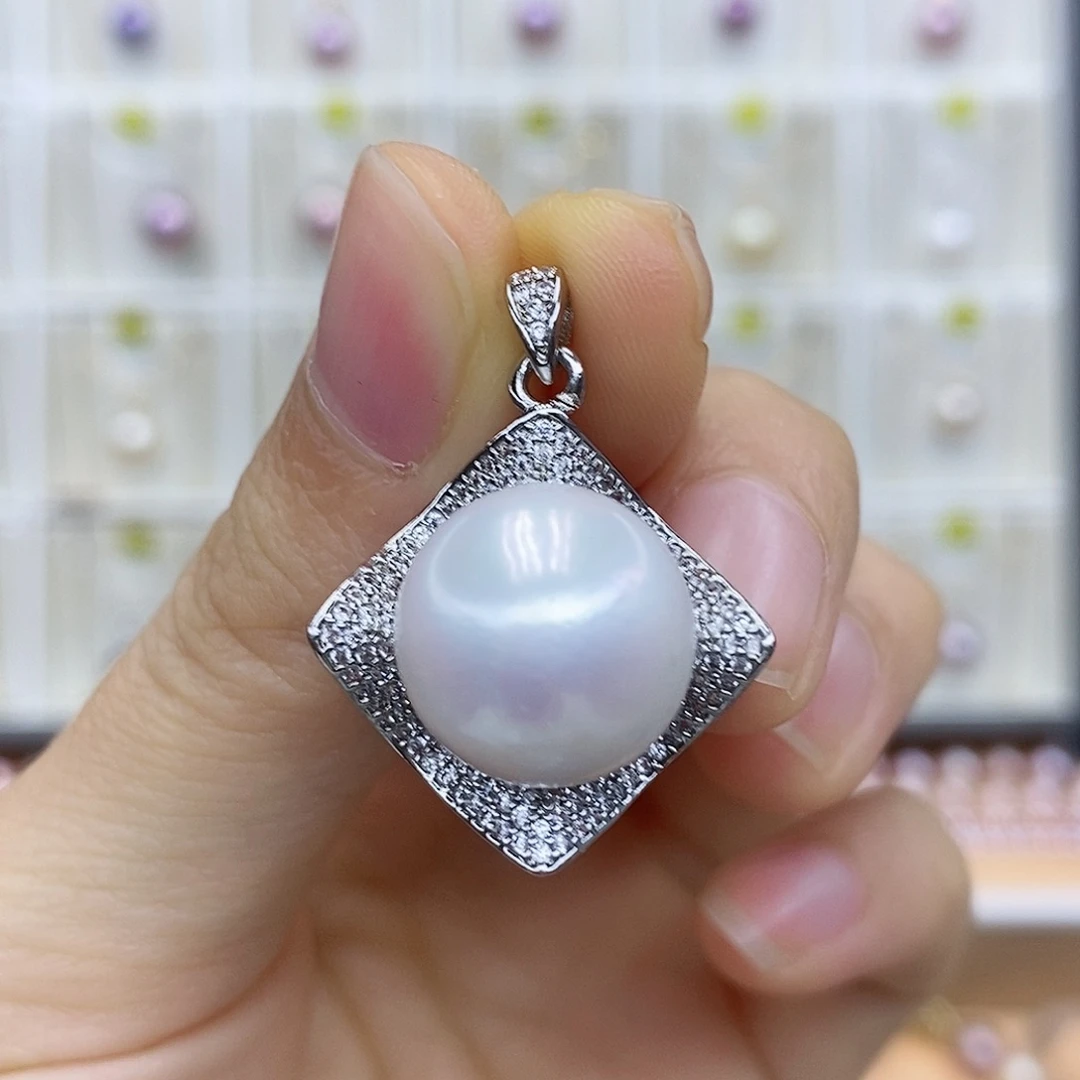 淡水珍珠合金吊坠(赠链)
