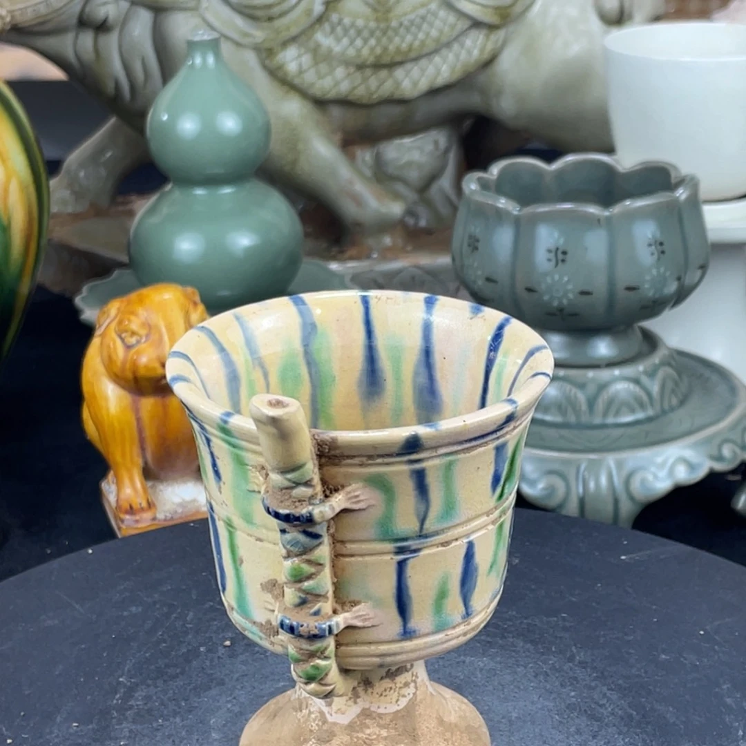 摆件瓷器。1586896