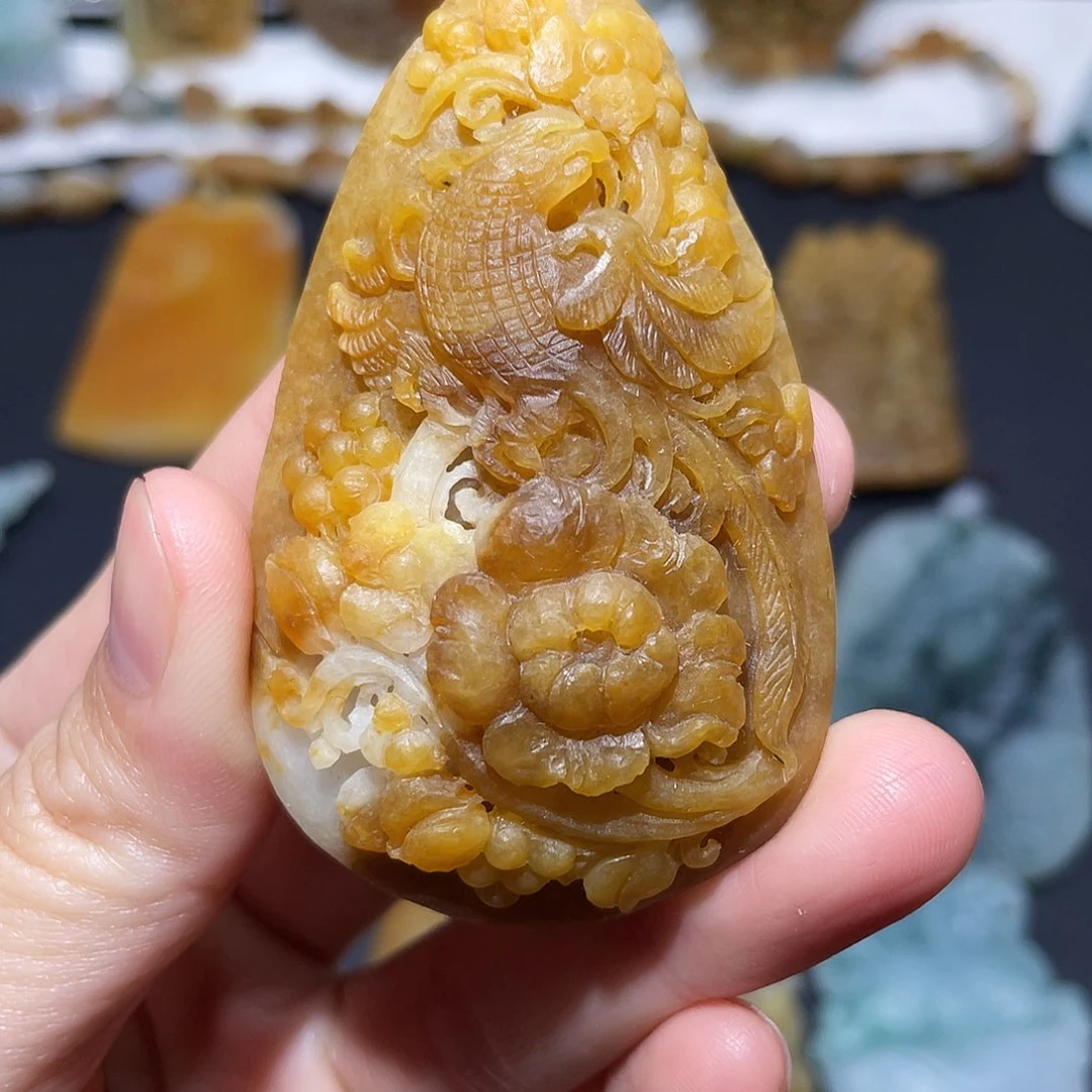 定制翡翠未镶嵌翡翠