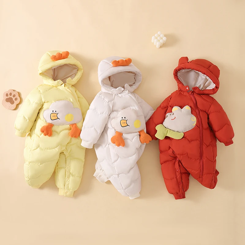 婴儿羽绒服连体衣外出爬服哈衣萌趣加厚保暖冬季外出