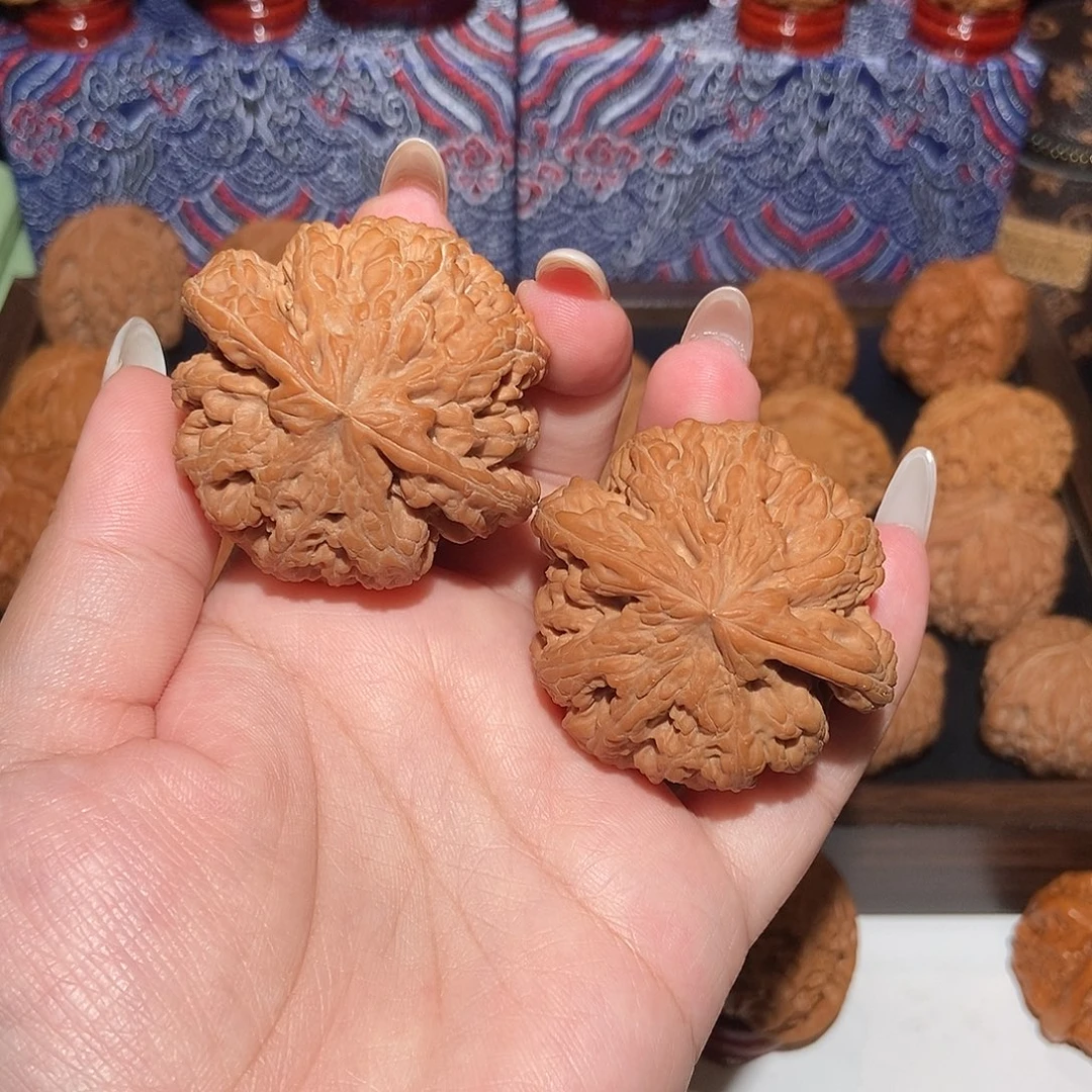 文玩核桃吊坠大粗筋48