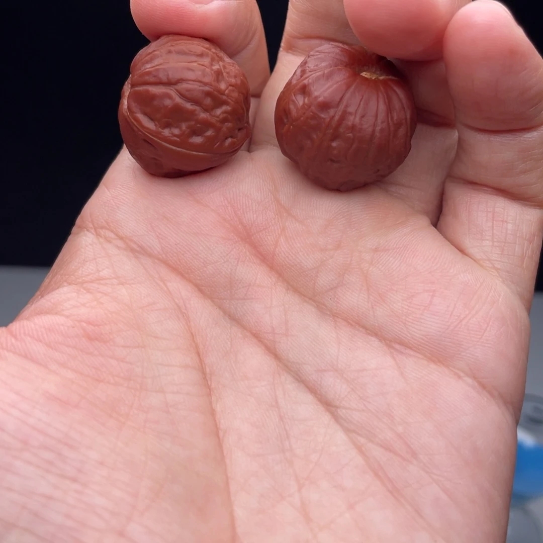 空***心吊坠桃核小秋子一对