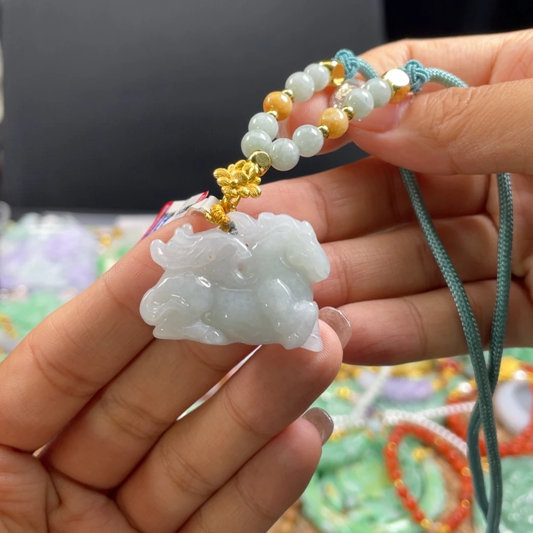 翡翠未镶嵌颈饰代编织