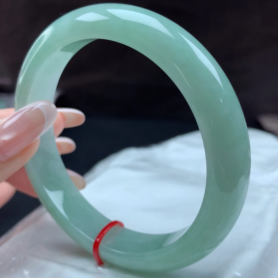 翡翠手镯未镶嵌89211，