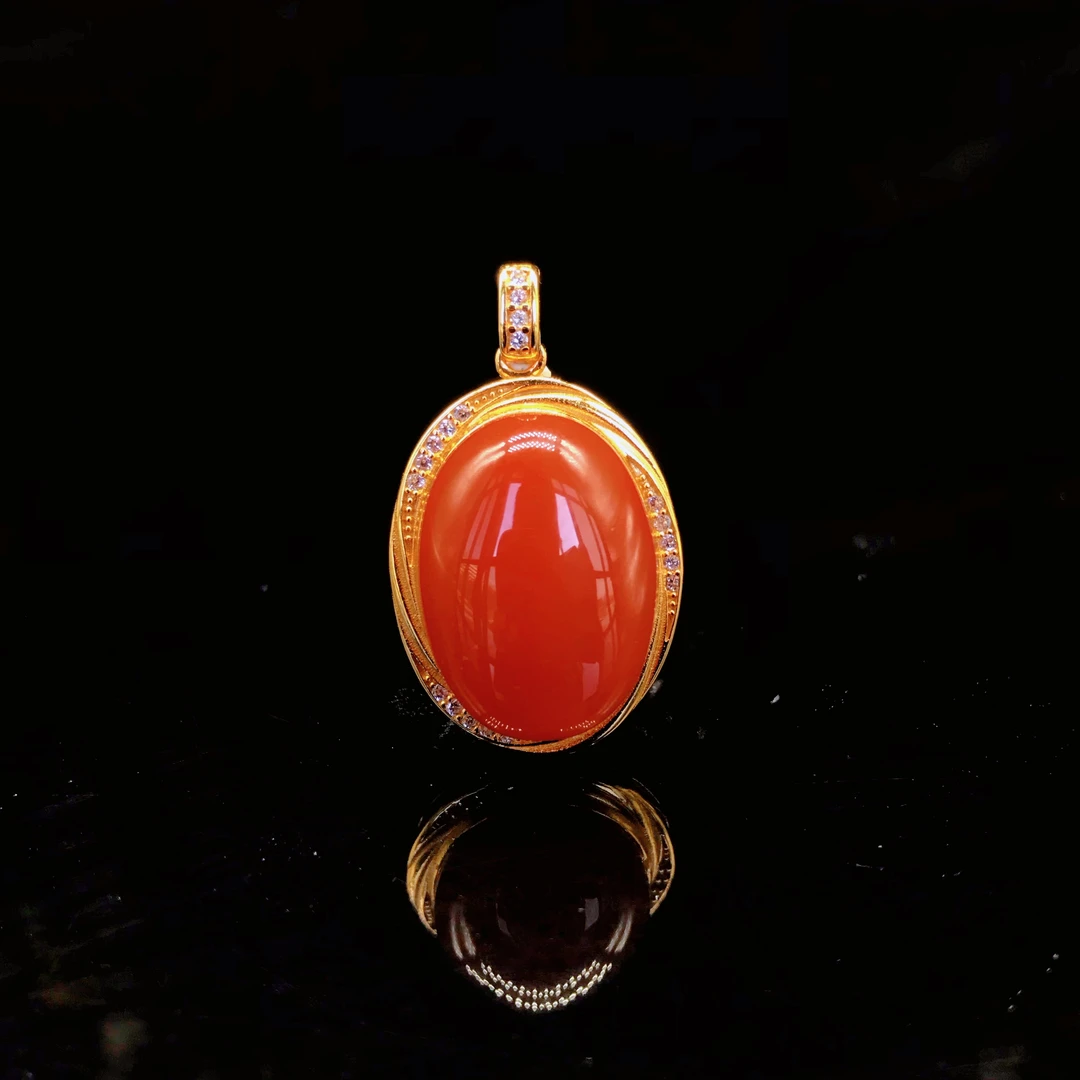 【小雪】南红保山气质精美女神吊坠