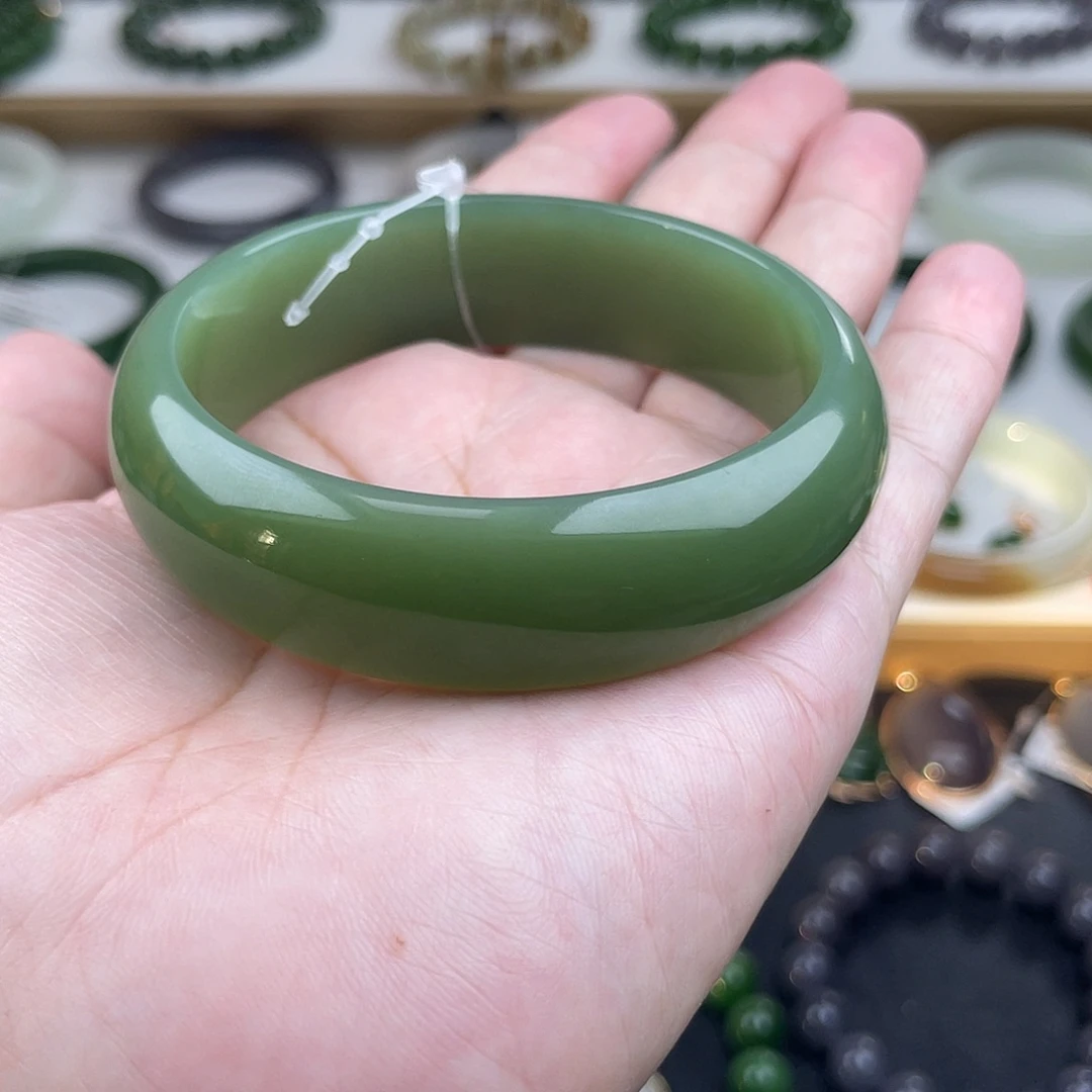 和田玉（碧玉）手镯未镶嵌