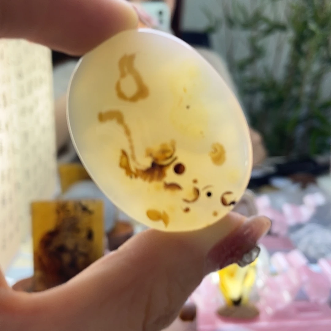 大***钟玛瑙/玉髓未镶嵌珠宝奇石