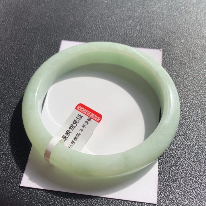 翡翠未镶嵌手镯13