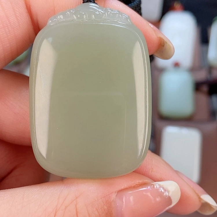 【闪购商品】和田玉颈饰未镶嵌