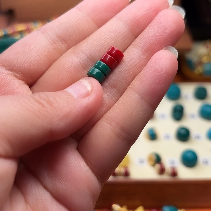 琉璃非金属红绿隔片