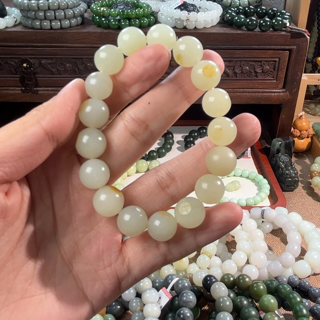 十***心和田玉未镶嵌手链