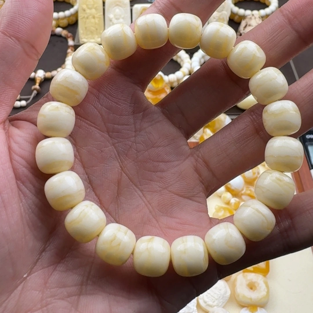琥珀未镶嵌裸石蜜蜡