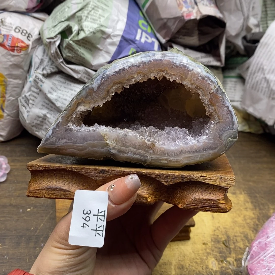 水晶乌拉圭未镶嵌