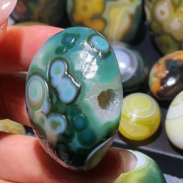 玛瑙/玉髓未镶嵌珠宝奇石72