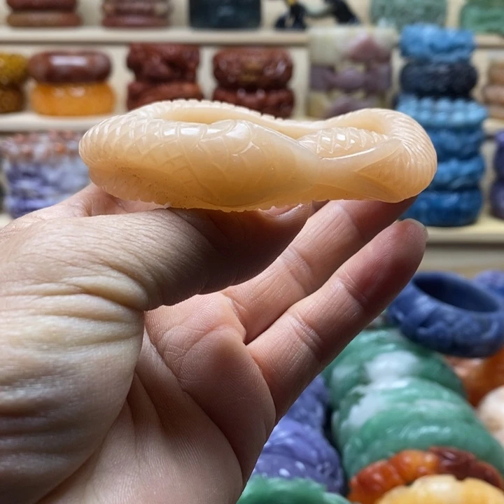 未镶嵌手镯石英质玉
